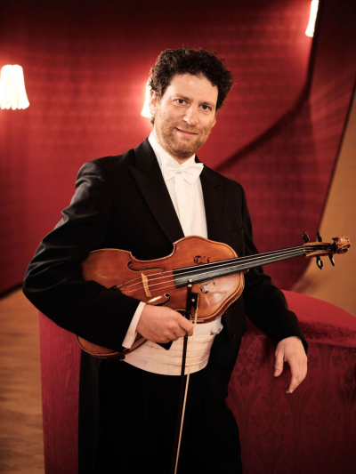 Dominik Ostertag, Viola, Foto vom Sinfonieorchester Basel Dominik Ostertag, Viola, Foto vom Sinfonieorchester Basel