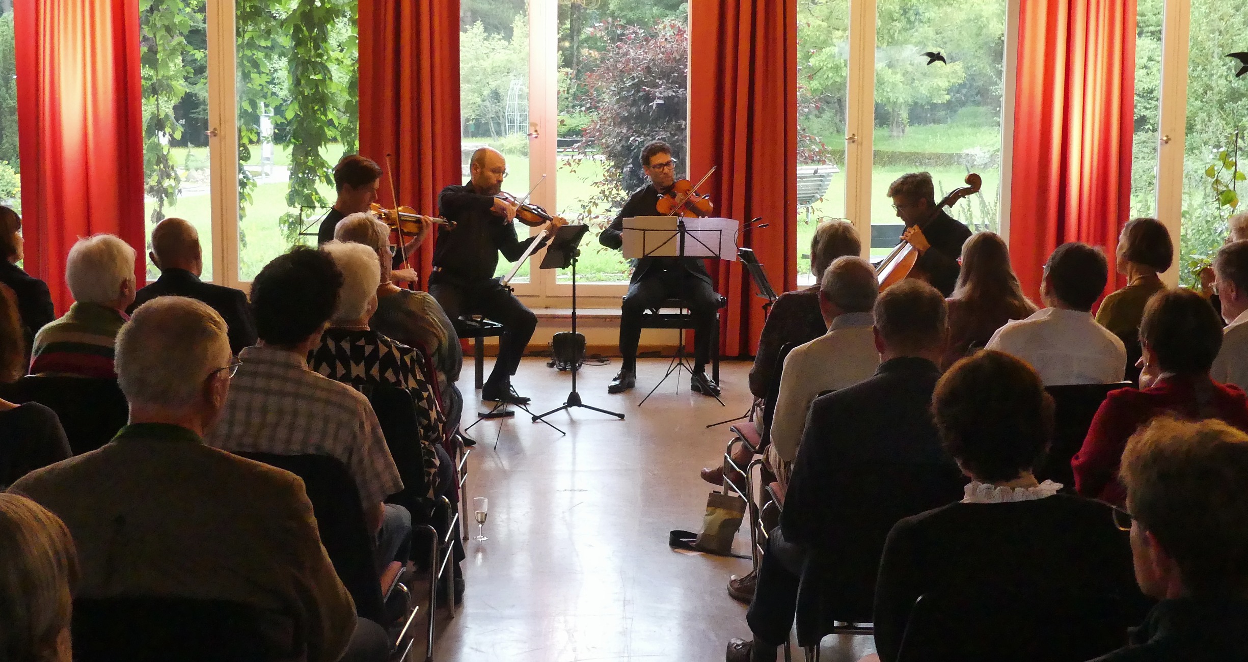 Streichquartett, fotografiert von Thomas Tralmer Streichquartettt bei den Klassiktagen Ammergauer Alpen
